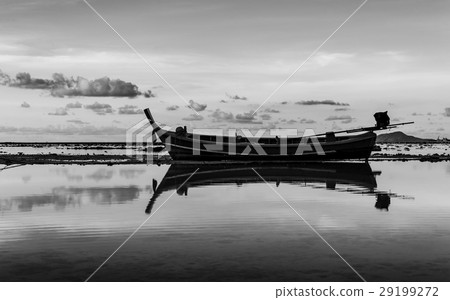 Seascape with boat in twilight black and white Seascape with boat in twilight black and white 29199272