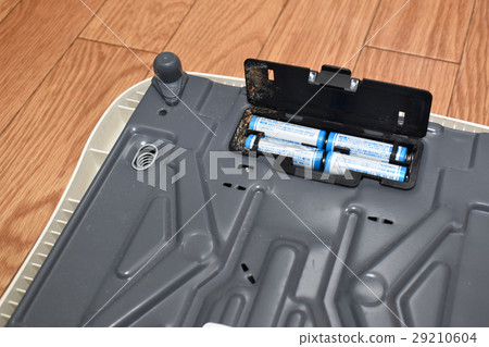 Leaked battery Leaked battery 29210604