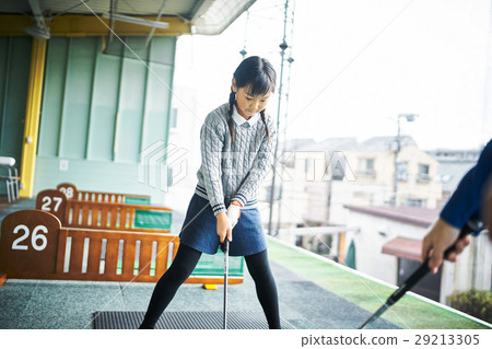 學習高爾夫的女孩 29213305