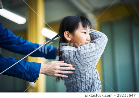 學習高爾夫的女孩 29213647