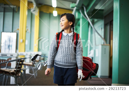 Girls going to golf school 29213723