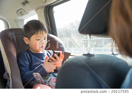 一個聰明的車的男孩 29217585