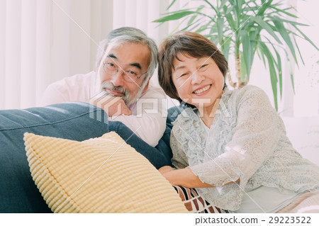 友好的日本高級夫婦 29223522
