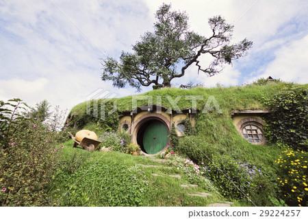 Hobbiton Village - The movie site 29224257