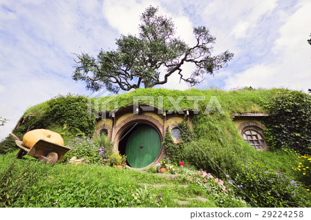 Hobbiton Village - The movie site 29224258