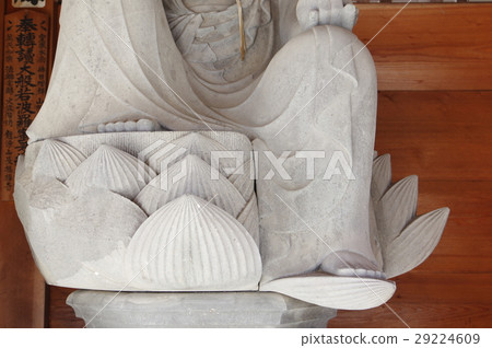 Shinshu 's Cultural Property Master Moriya Sadaharu' s Stone Buddha or Luo Hutan Jizo Big Bodhisattva Lotus Sculpture and Leg Sculpture (Kiso Town Nagano Prefecture Fukushima Nagofukuji) 29224609