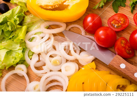 Chopped vegetables Chopped vegetables 29225111