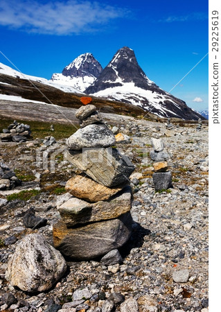 Troll - Pyramid of stones Troll - Pyramid of stones 29225619