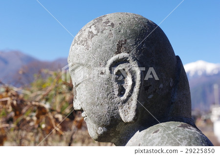 Shinshu's cultural asset masterpiece Moriya Sadaharu's Ishidoba life extension Jizo statue Bodhisattva head side (Komagane shi Ueho Kashiwagi) Shinshu's cultural asset masterpiece Moriya Sadaharu's Ishidoba life extension Jizo statue Bodhisattva head side (Komagane shi Ueho Kashiwagi) 29225850