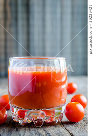 Tomato juice with cherry tomatoes Tomato juice with cherry tomatoes 29229423