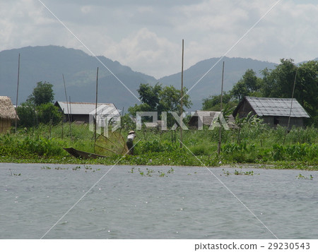 Lakeside Settlement (Inle Lake / Myanmar) Lakeside Settlement (Inle Lake / Myanmar) 29230543
