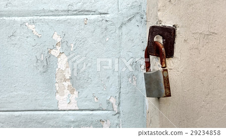 The rusty key lock. 29234858