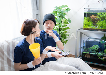 Sports watching couple Sports watching couple 29235261