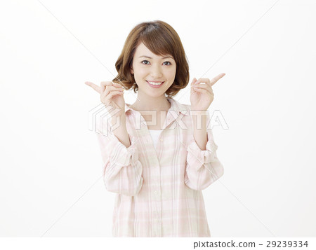 Female finger pointing 29239334