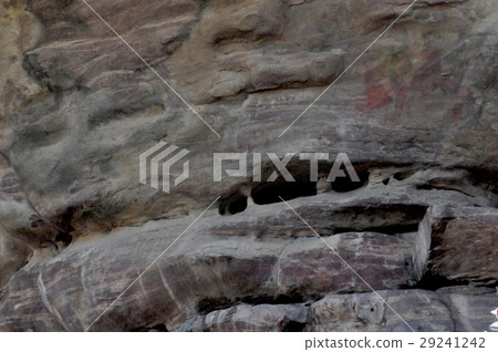 Bhimbetka Rock Shelters Bhimbetka Rock Shelters 29241242