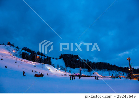 The ski slope waiting for the Niigata Tsunan snow festival 29245649