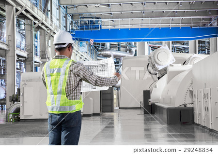 Engineer reading drawing diagram in factory 29248834
