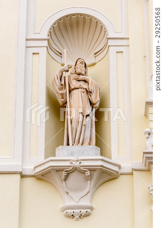 Statue of St. Francesco di Paola in Pizzo Calabro 29250568