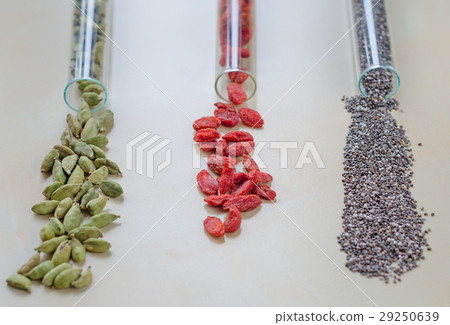 Chia seeds, Goji berries and green cardamom 29250639
