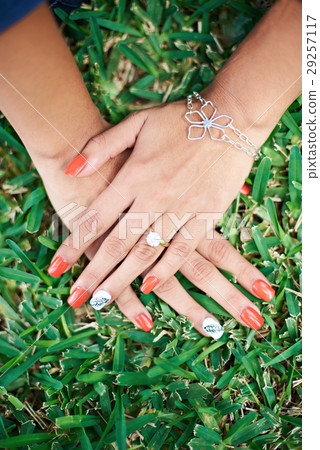 hand on grass 29257117