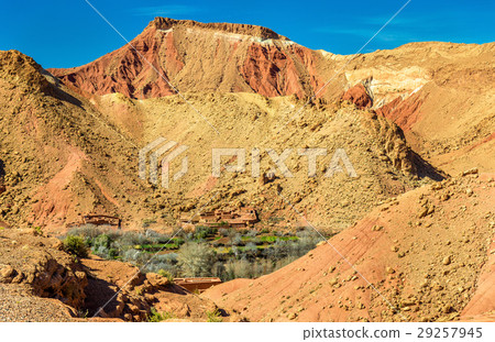 Landscape of the Assif Mgoun Valley at Bou Tharar 29257945