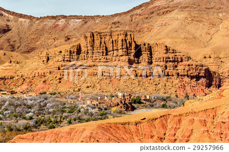 Landscape of the Assif Mgoun Valley at Bou Tharar 29257966