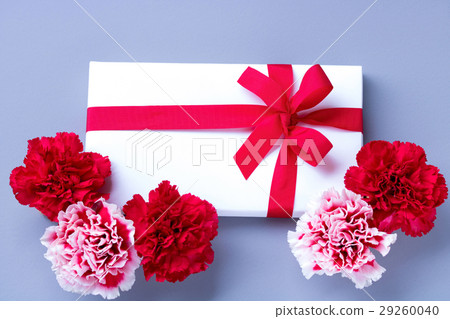 Giving an Experience Giving an Experience 29260040