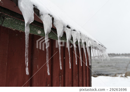 Roof with icicles 29261696