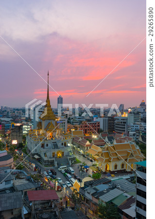 Sunset sence of Wat Traimit Witthayaram Worawihan 29265890