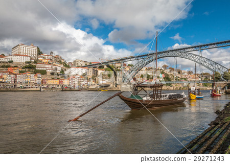 Porto Portugal 29271243