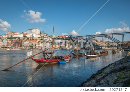Porto Portugal 29271247
