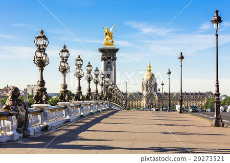 Pont Alexandre III Bridge. Paris, France Pont Alexandre III Bridge. Paris, France 29273521