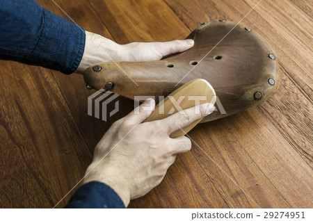 Care of leather saddle Care of leather saddle 29274951