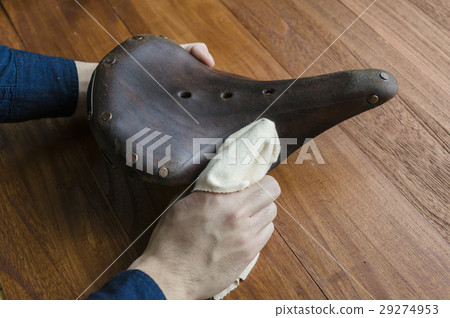 Care of leather saddle Care of leather saddle 29274953