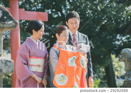 shrine visit, family, person 29282088