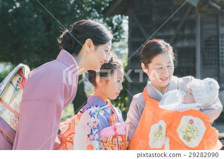 shrine visit, family, first shrine visit 29282090