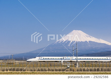東海道新幹線和富士山 照片素材 圖片 圖庫