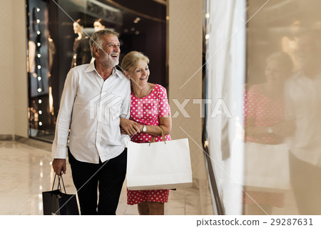 Senior Adult Couple Shopping Lifestyle Senior Adult Couple Shopping Lifestyle 29287631