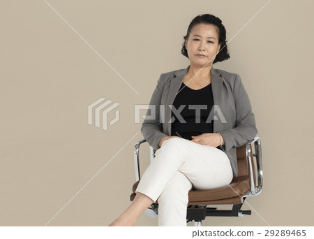 Asian Business Woman Sitting 29289465