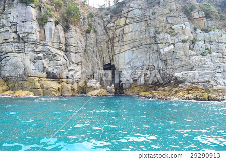 Su Cave 29290913