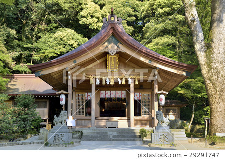 Tomonomiya Komon Shrine 29291747