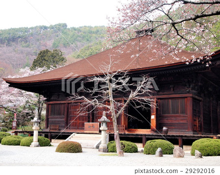 National Treasure Daizenji Yakushido 29292016