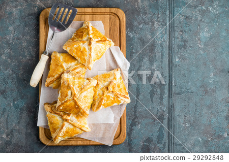Crunchy puff pastry pies, homemade baking Crunchy puff pastry pies, homemade baking 29292848