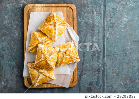 Crunchy puff pastry pies, homemade baking Crunchy puff pastry pies, homemade baking 29292852