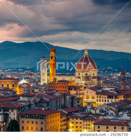 Duomo cathedral in Florence 29296738