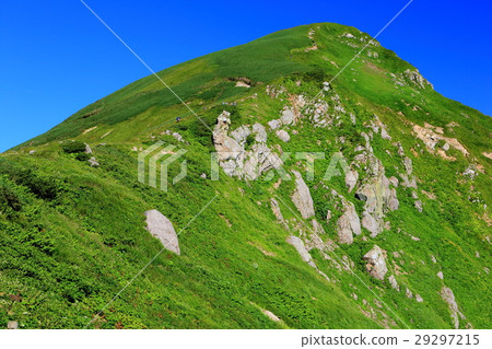 Overlooking the summer Iido mountains / Kita-mitake Overlooking the summer Iido mountains / Kita-mitake 29297215