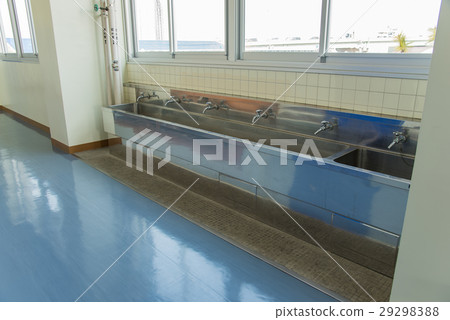學校走廊洗手區 學校走廊洗手區 29298388