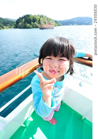 Lake Ashinoko 29308830