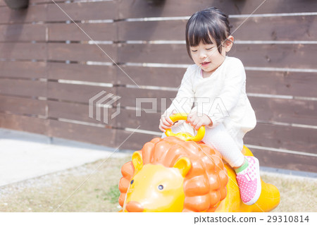 女孩玩設備 29310814