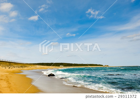 Sea	 29311372
